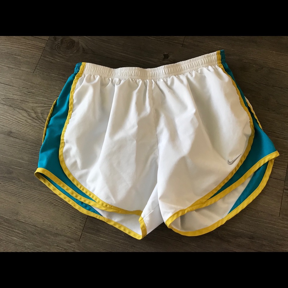 Nike Shorts size Small